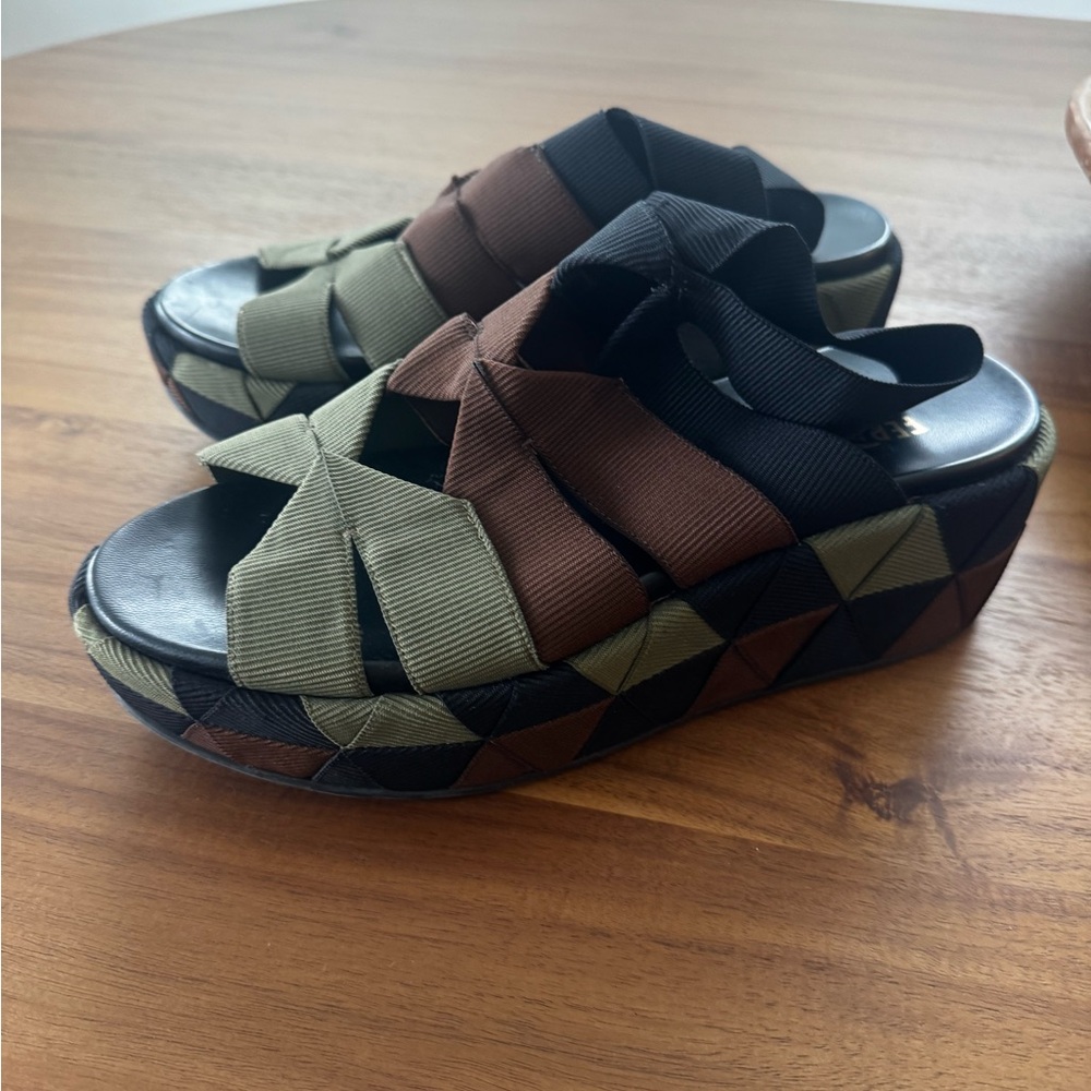 Salvatore Ferragamo Elettra Sandals Woven Grosgrain Chunky Platform Strappy 7.5